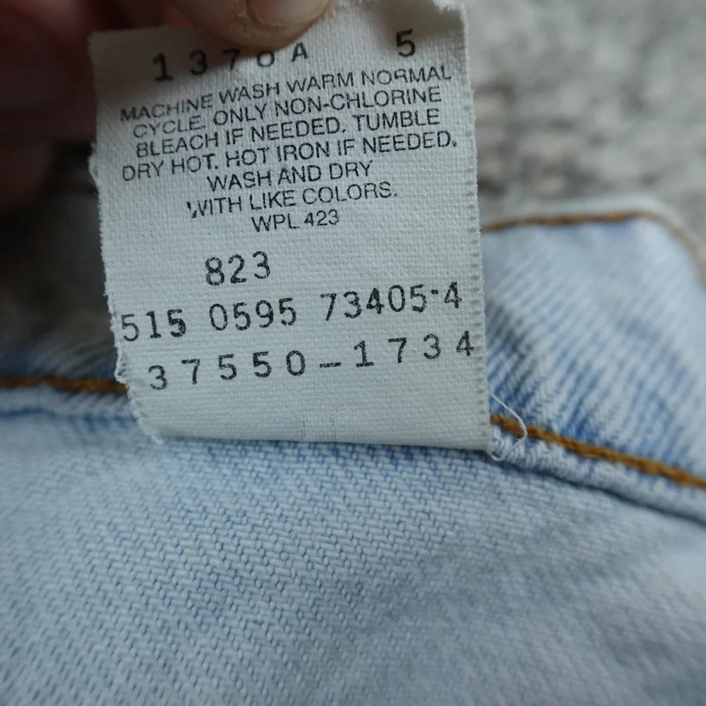 VTG Levis Shorts Mens 32 Blue Denim 550 Relaxed Jean Jorts USA Orange Tab 90s